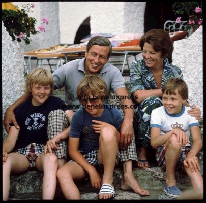 1978__beatrix__claus__constantijn__johan_friso__porte_ercole__willem_alexander__zomervakantie.JPG