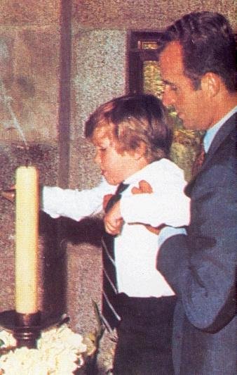 1973_May___Felipe_with_his_father_in_the_Zarzuela_palace.JPG
