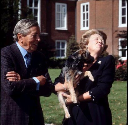 hond__huis_ten_bosch__huisdieren__miss_pepper__1993__beatrix__claus__den_haag.jpg