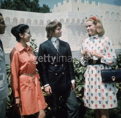 wth ballet dancers m. fonteyn and r.nureyev 68.jpg