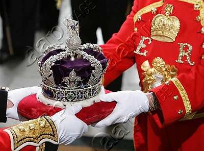 State Opening of British Parliament on 17 May 2005 6 Crown.jpg