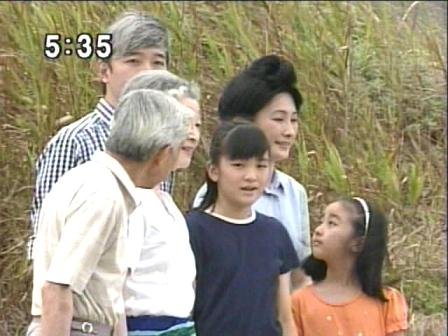 impeial family in Sizuoka (04-Aug-2004)-.jpg