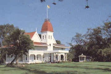 royal palace Nuku'alofa.jpg