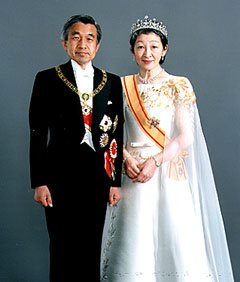 Emperor Akihito & Empress Michiko.jpg