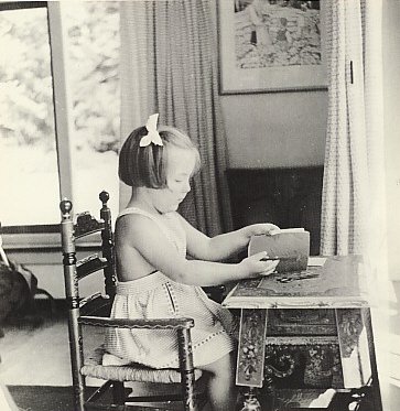 17, settled at home in Soestdijk Palace.jpg