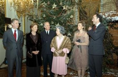 capt.bru10112211630.belgium_royals_christmas_bru101.jpg