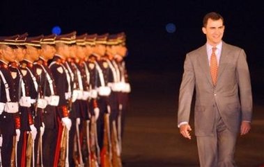 capt.sal10101240316.el_salvador_spain_prince_felipe_sal101.jpg