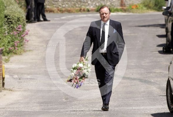 Bruce_Shand_Funeral_23-UKP.jpg