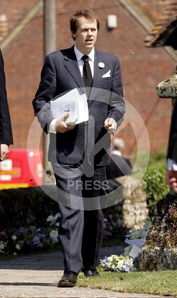 Bruce_Shand_Funeral_26-UKP.jpg