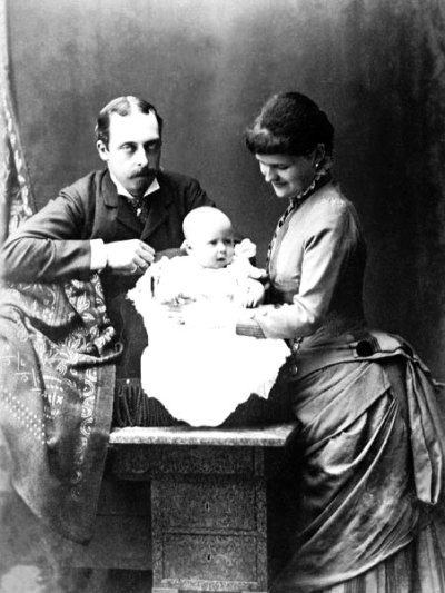 Prince Leopold and family.jpg