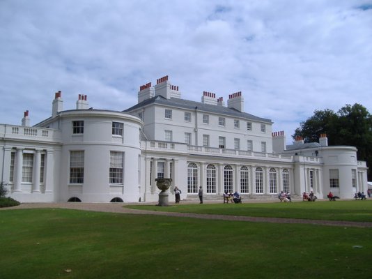 UK Frogmore House, Windsor Great Park.jpg