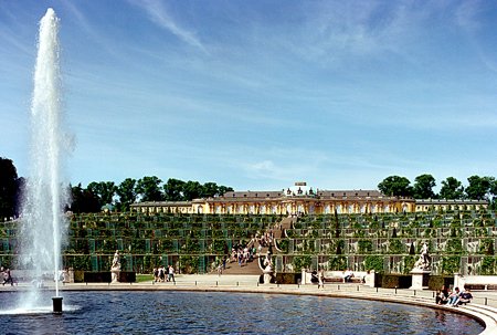 Potsdam Schloss Sanssouci 1.jpg