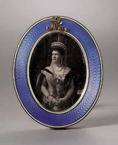 Faberge frame.jpg