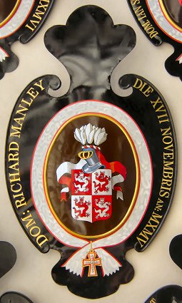 crest 32.jpg