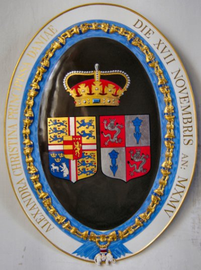 crest 33.jpg