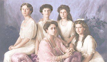 HIM_Tzarina_Alexandra_Feodorovna___TIH_Grand_Duchesses_Olga__Tatiana__Anastasia___Marie.jpg