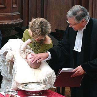 NL-casimir-baptism-316doop1,0.jpg