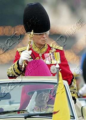 THAILAND_KING_BHUMIBOL_XS_2.jpg