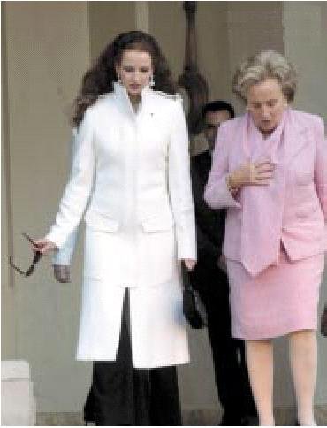 Salma of morocco with Mrs Chirac in Paris.JPG