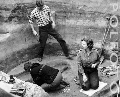 1962-07-00 Archeologic dig 01.jpg