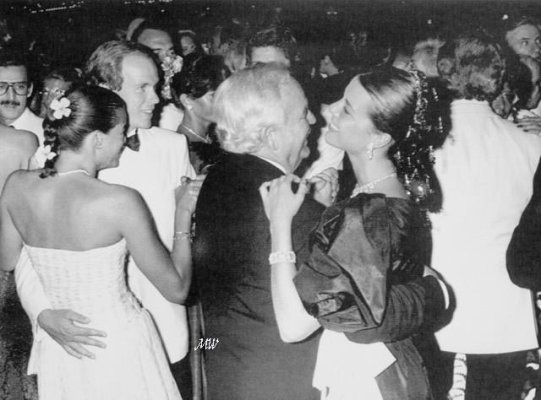 1983-08-05 Red Cross Ball.jpg