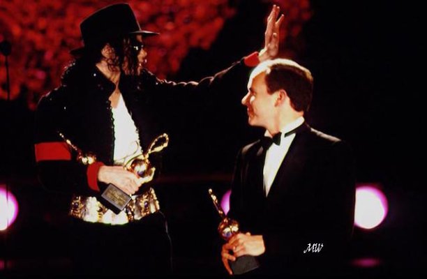1993-05-12 World Music Awards.jpg