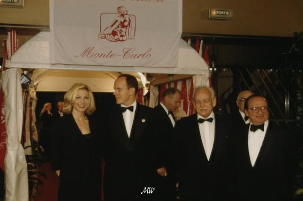 1995-02-11 Television Awards.jpg