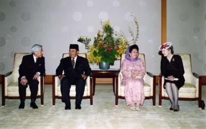 Agong and Emperor.jpg