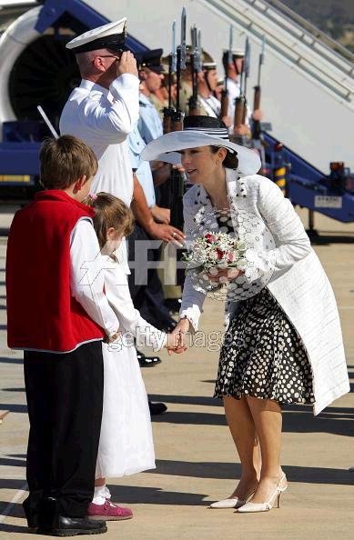 mary black&white chanel+same skirt.JPG