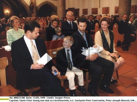 Georg Baptism 04.jpg