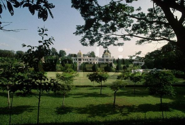 istana negara.jpg