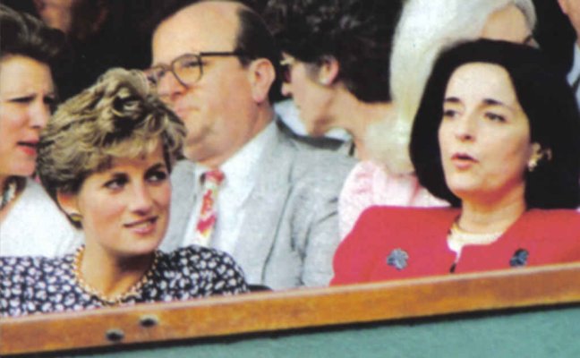 1991 07 At Wimbledon with Lucia a.jpg