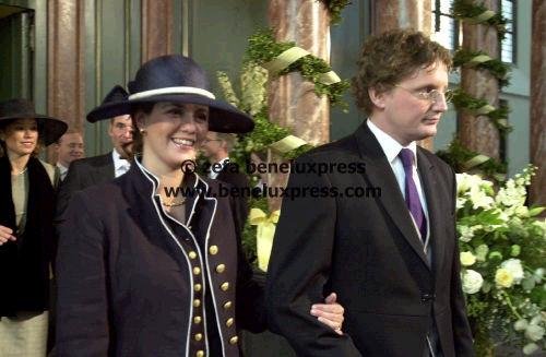 2001__annette_sekreve__bernhard_jr.__den_haag__grote_kerk__huwelijk.JPG