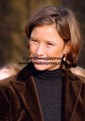 2002__marilene_van_den_broek__mierlo.JPG