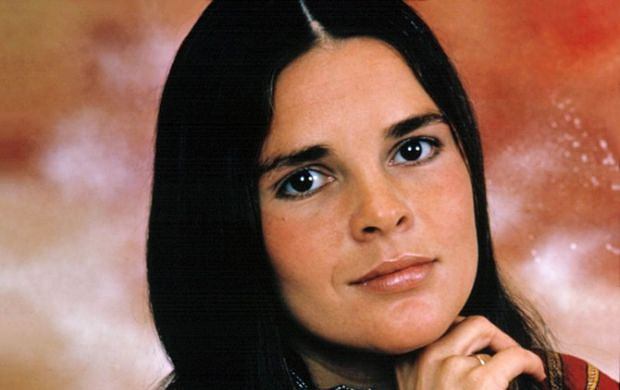 z14484311IH,Ali-MacGraw-.jpg