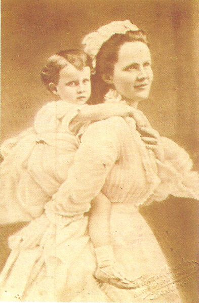393px-Queen_Elisabeth_and_Princess_Marie_of_Romania.jpeg
