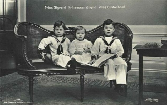 Prins_Sigvard__Gustaf_Adolf_och_Ingrid_1911.jpg