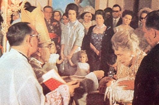 Felipe_at_his_baptism_with_grandmother_Victoria_Eugenia_2.JPG