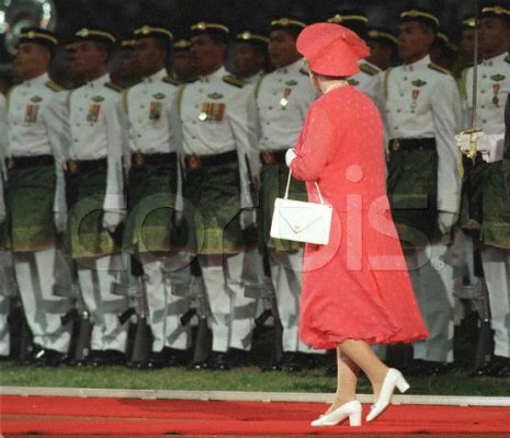 Queen at Commonwealth Games.jpg