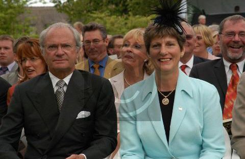 Carl Gustaf & Countess Sonja.jpg