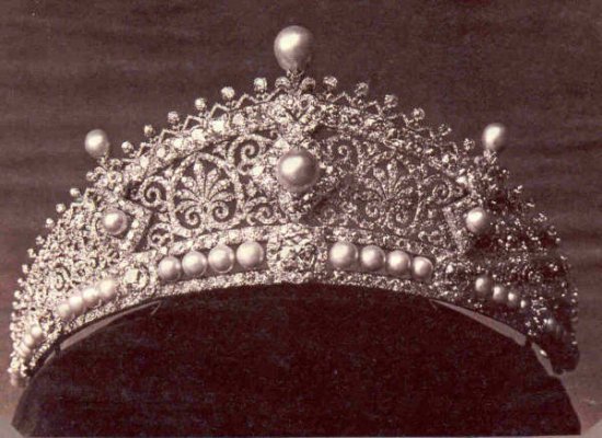 tiara-unknown.jpg