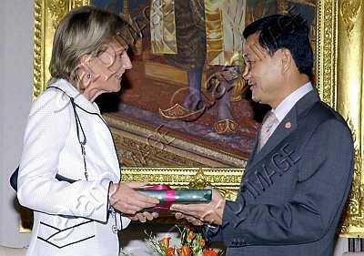 THAILAND-BELGIUM-200913-pih.jpg