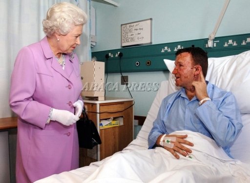 QueenMrBalitLondonHospital8thJuly.jpg