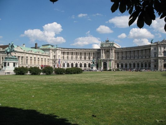 Hofburg 3.jpg