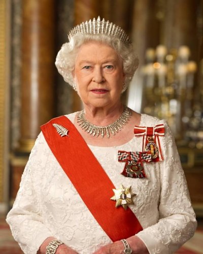 New Zealand Diamond Jubilee Official Portrait.jpg