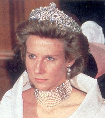 UK Gloucester Princess Marie Louise Cartier Tiara.jpg