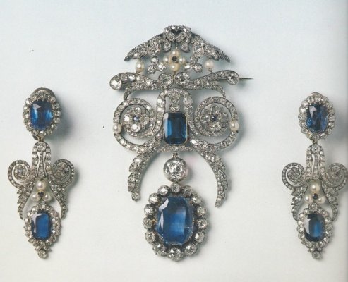 Queen Amélie Diamond & Sapphire Brooch & Earrings.jpg