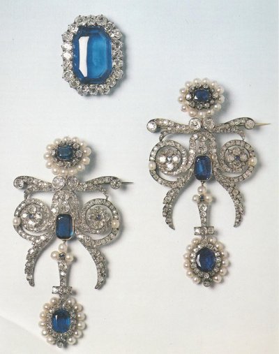 Queen Amélie Diamond & Sapphire Epaulette Brooches & Belt Buckle.jpg
