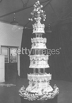 Elizabeth - Wedding cake view 3.jpg