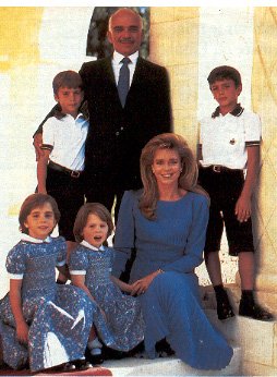 1989-family group.jpg